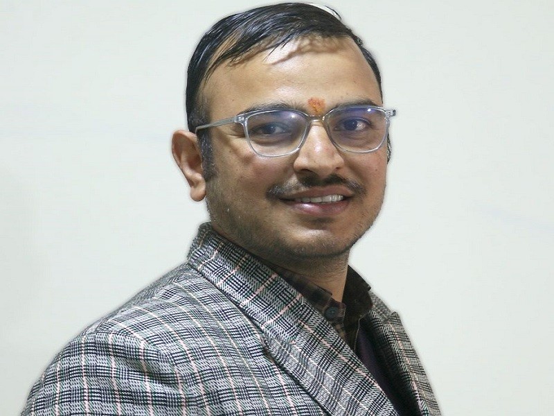 बीमा प्राधिकरणका अध्यक्ष ओझा पदमुक्त