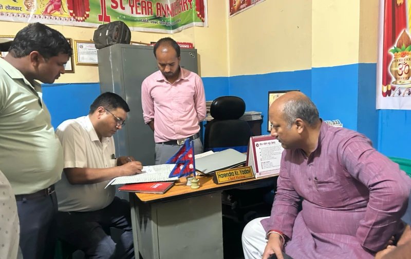 सर्लाहीका ११ वटा अस्पतालहरु बन्द गर्न मुख्यमन्त्री सिंहद्वारा निर्देशन